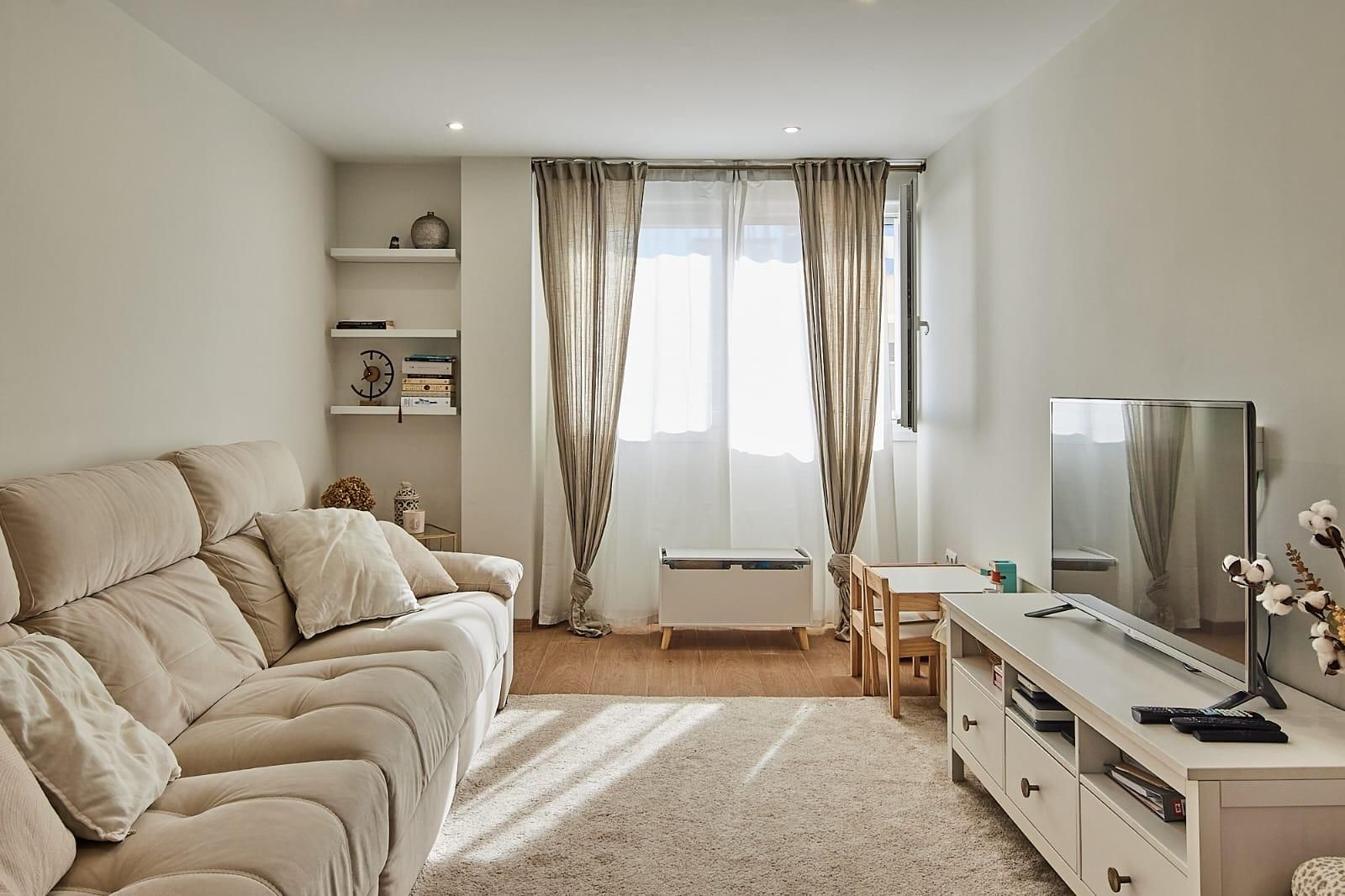 Sala d'estar de Pis en venda en  Cádiz Capital amb Aire condicionat i Calefacció