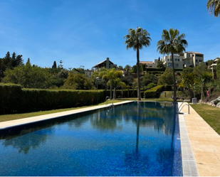 Piscina de Apartament en venda en Marbella amb Aire condicionat, Calefacció i Terrassa