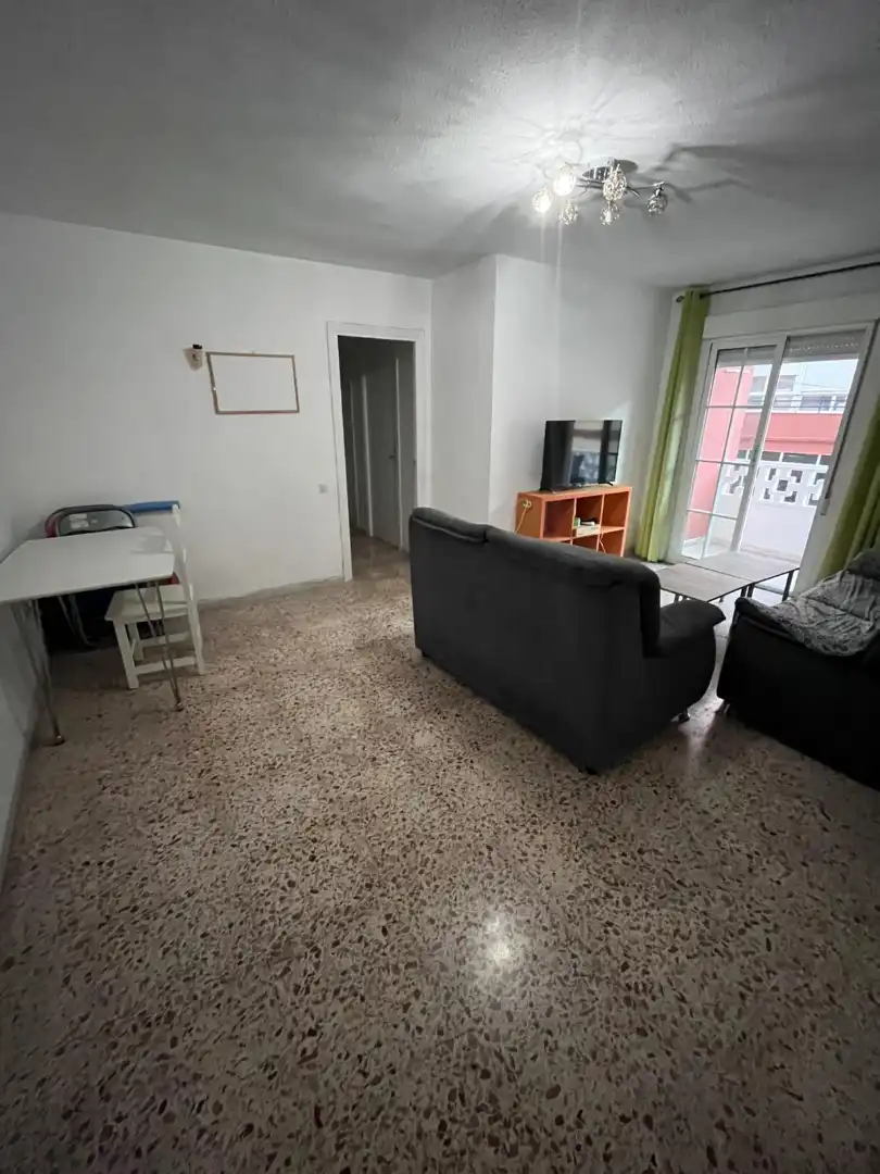 Sala de estar de Piso de alquiler en Almería con Aire acondicionado, Terraza y Amueblado
