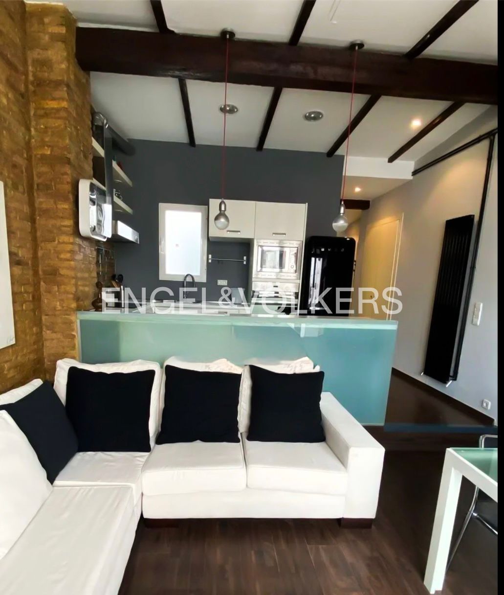 Exterior view of Apartment to rent in  Valencia Capital  with Air Conditioner, Heating and Parquet flooring