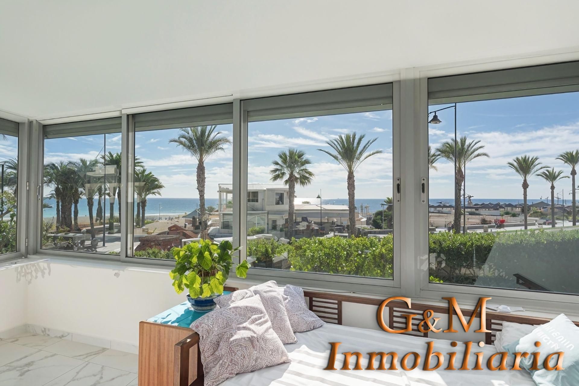 Vista exterior de Piso en venta en Torremolinos con Aire acondicionado, Calefacción y Jardín privado