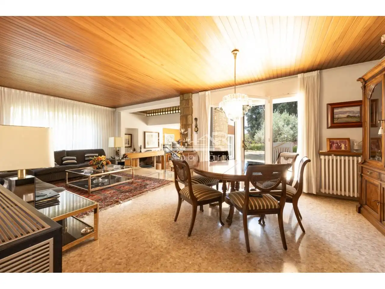 Sala d'estar de Casa o xalet en venda en Manlleu amb Aire condicionat, Calefacció i Jardí privat
