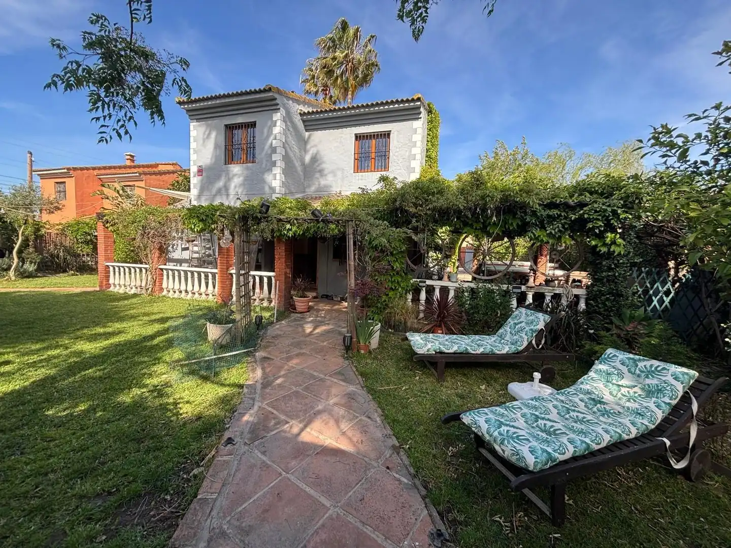 Jardí de Casa o xalet en venda en Los Barrios amb Calefacció, Jardí privat i Jacuzzi