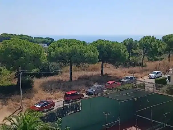 Mini appartamento con piscina in vendita a Carrer Llorenç Trias 28