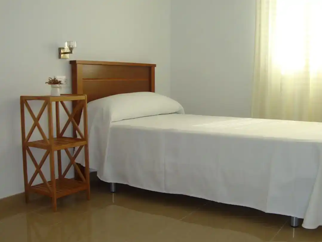 Habitación de Piso de alquiler en Andújar con Aire acondicionado, Amueblado y Balcón