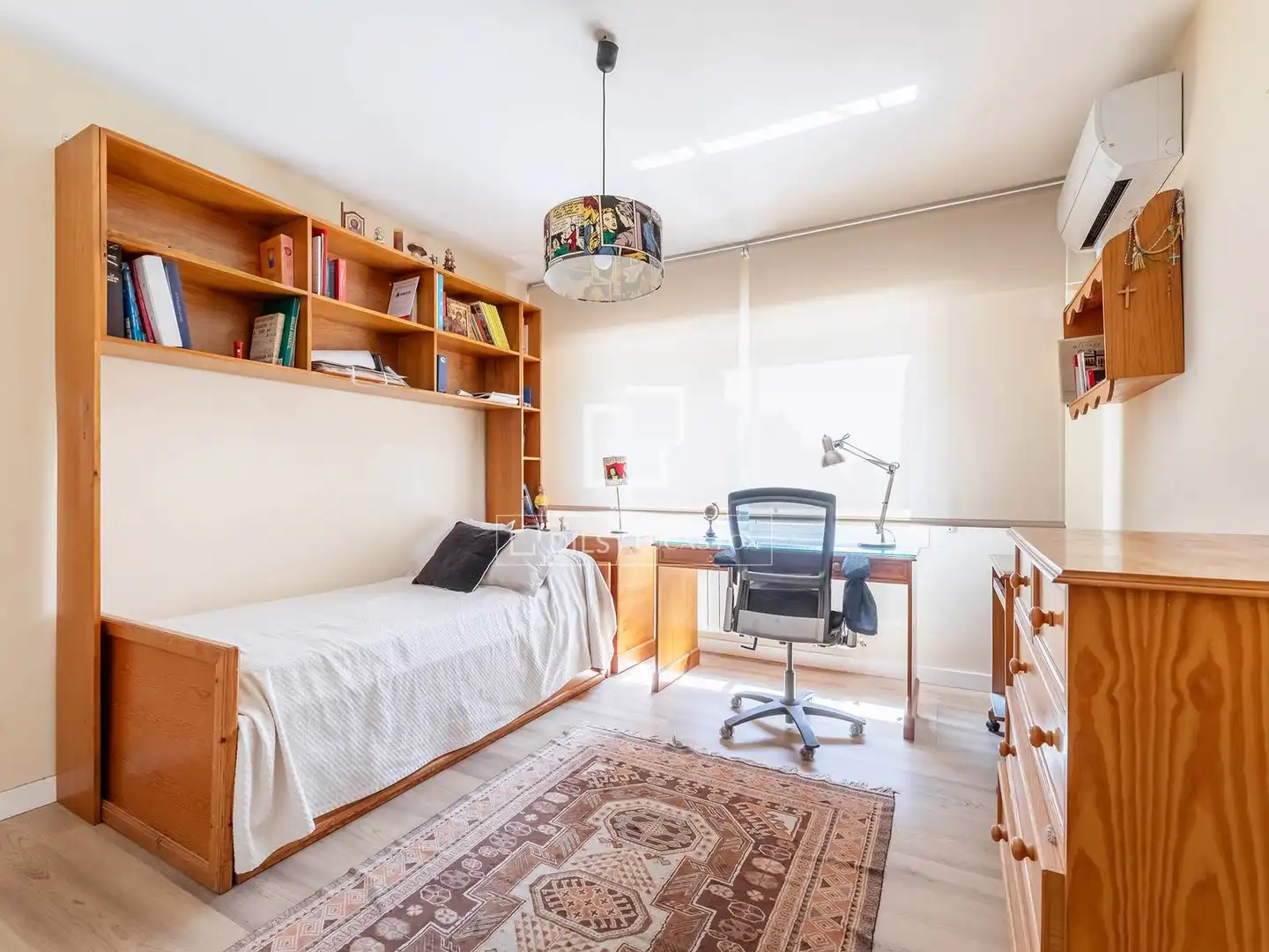 Dormitori de Casa o xalet en venda en Majadahonda amb Aire condicionat, Jardí privat i Terrassa