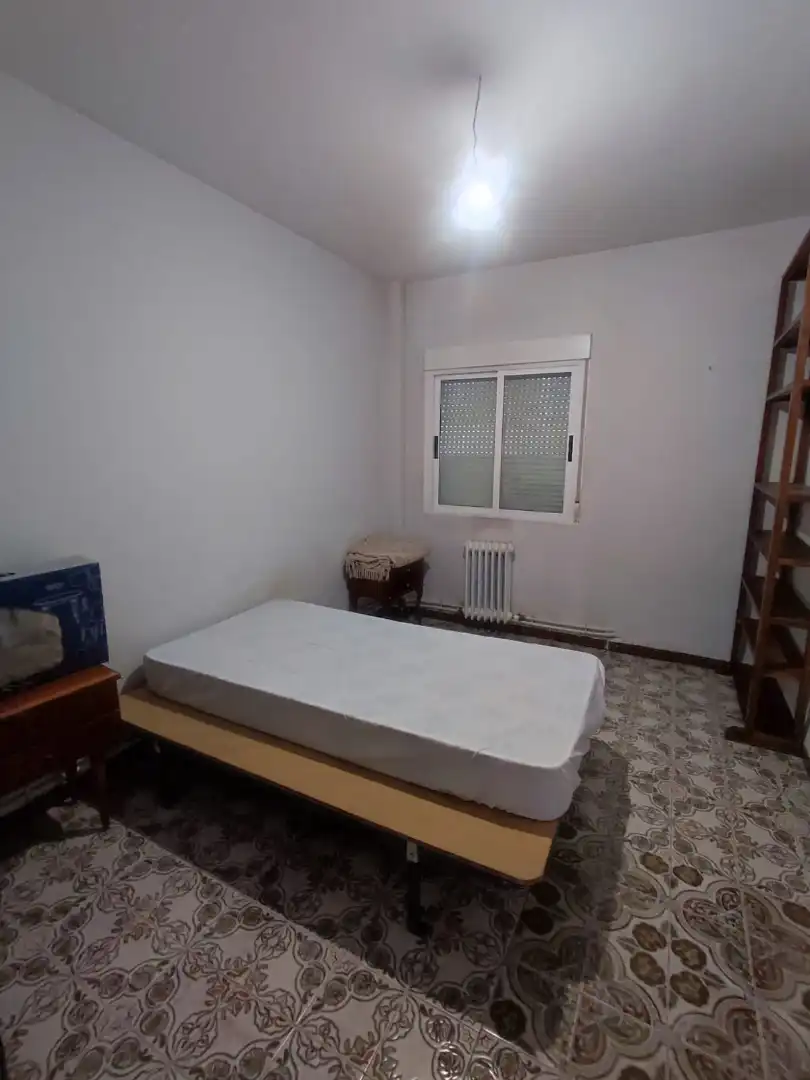 Bedroom of Flat for sale in Plasencia  with Heating, Terrace and Furnished