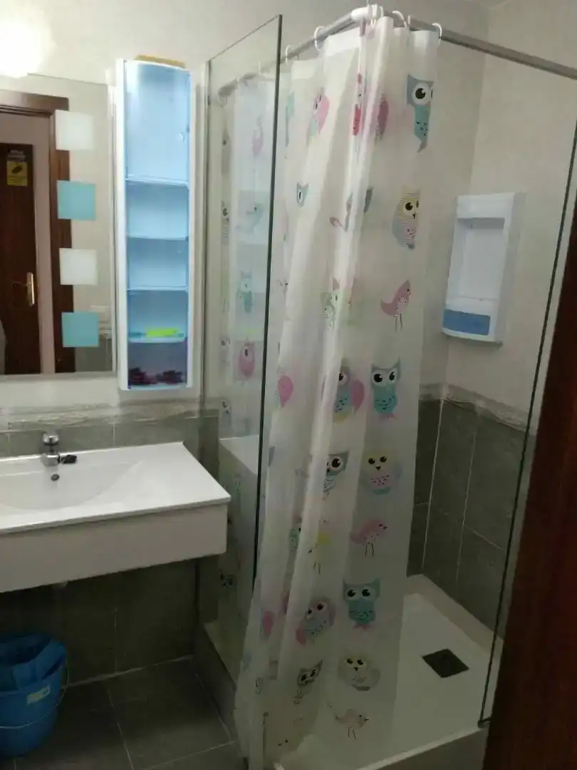 Baño de Piso para compartir en La Charca - Majada Marcial