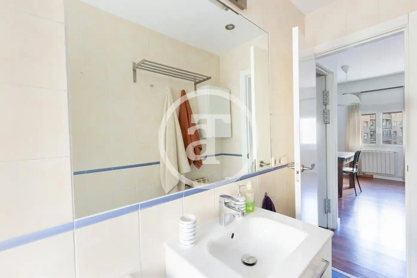 Flat for rent in Calle de la Iglesia, Opañel