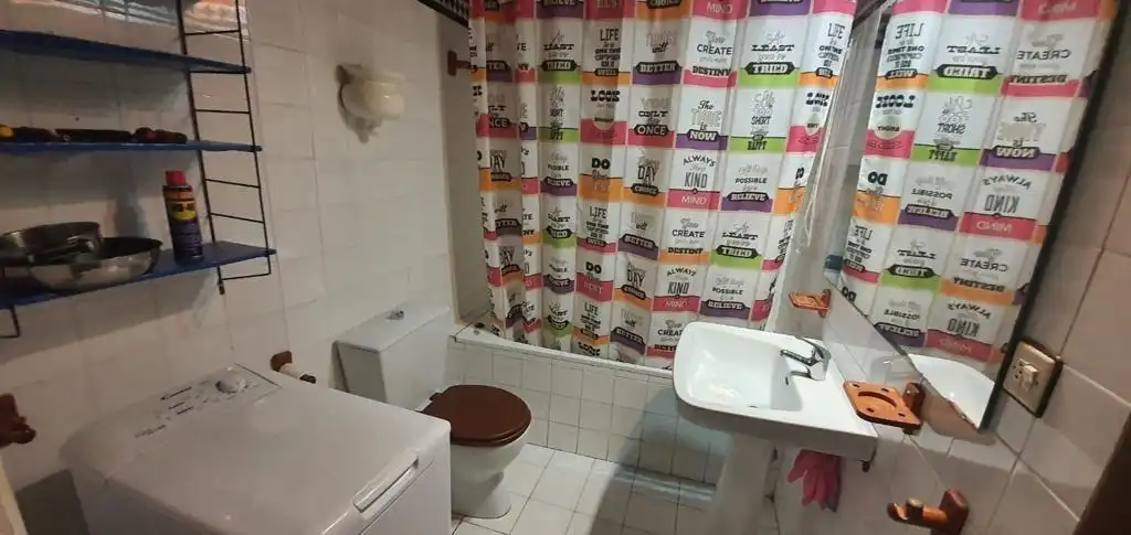 Bathroom of Flat for rent in Granada  with Furnished