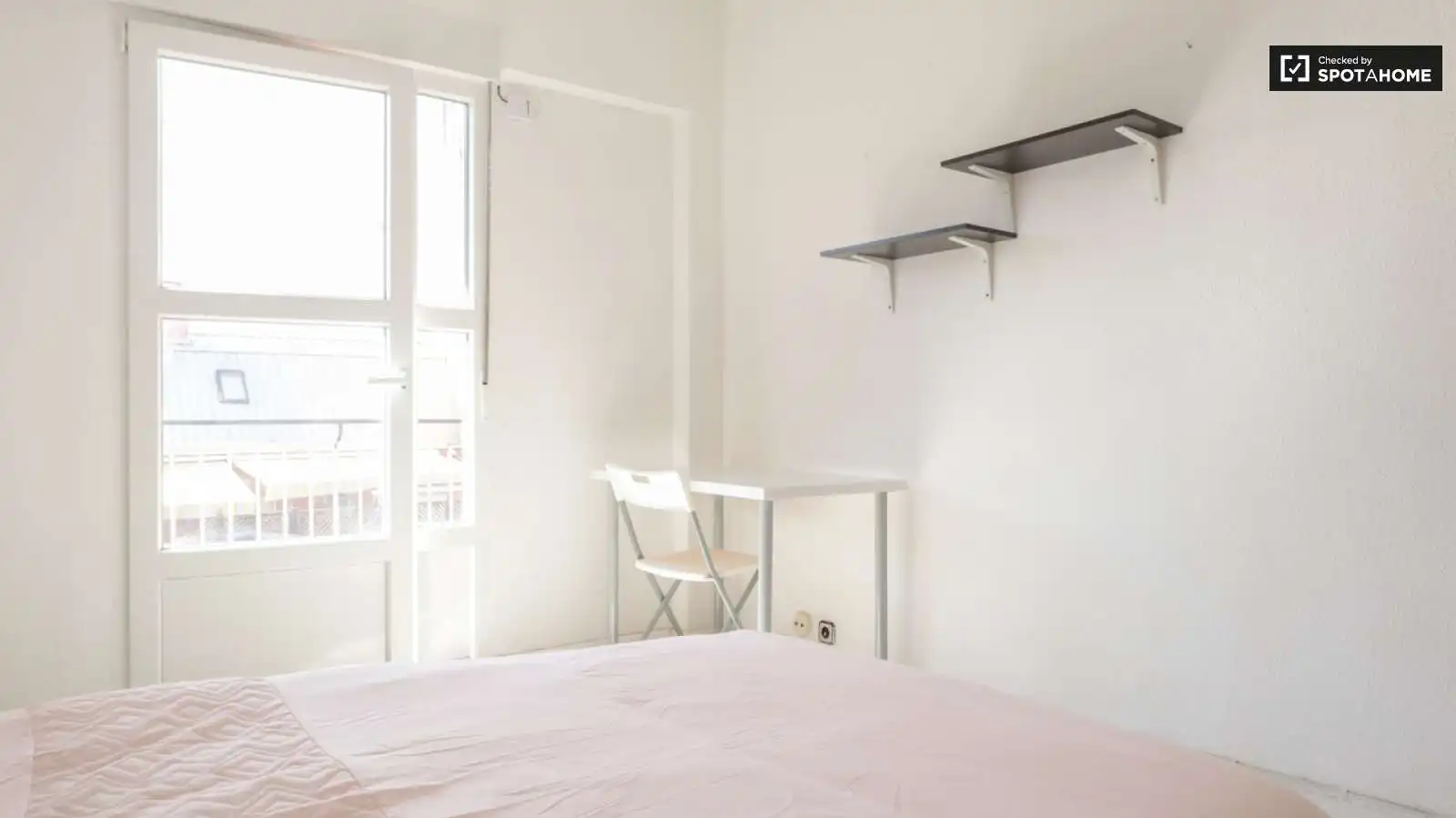 Room in Bellas Vistas
