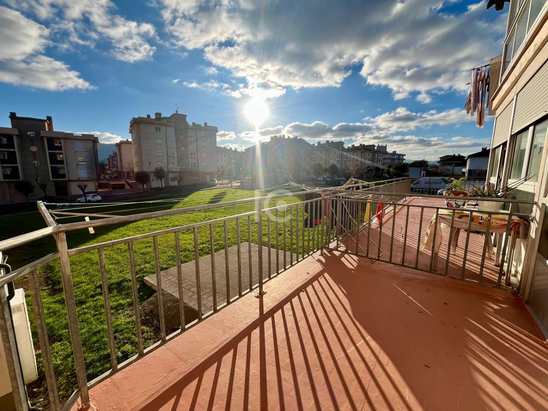 Vista exterior de Piso en venta en Derio con Calefacción, Terraza y Trastero