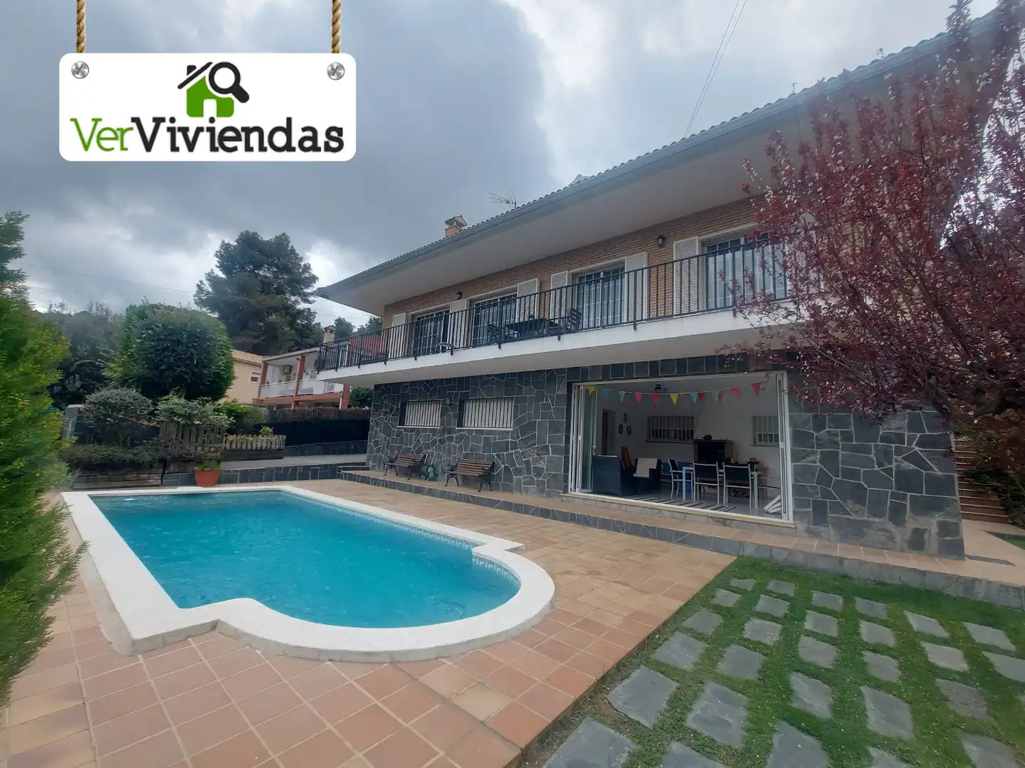 Vista exterior de Casa o chalet en venta en Vallirana con Calefacción, Jardín privado y Terraza