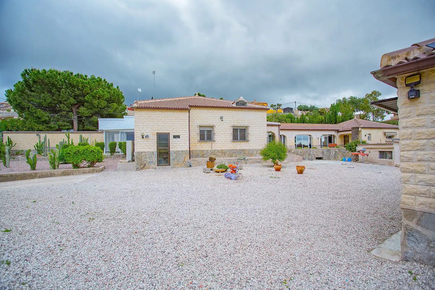 Vista exterior de Finca rústica en venta en Aspe con Aire acondicionado, Calefacción y Jardín privado