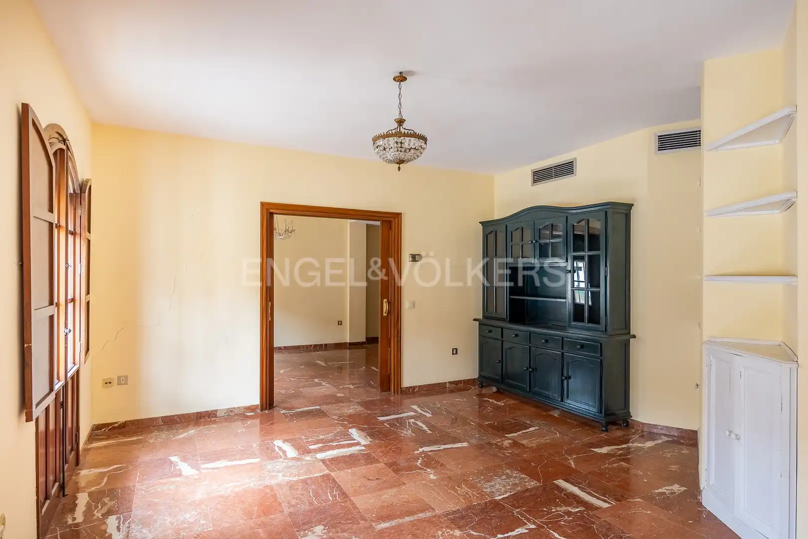Dining room of Flat for sale in Sevilla  with Air Conditioner and Heating