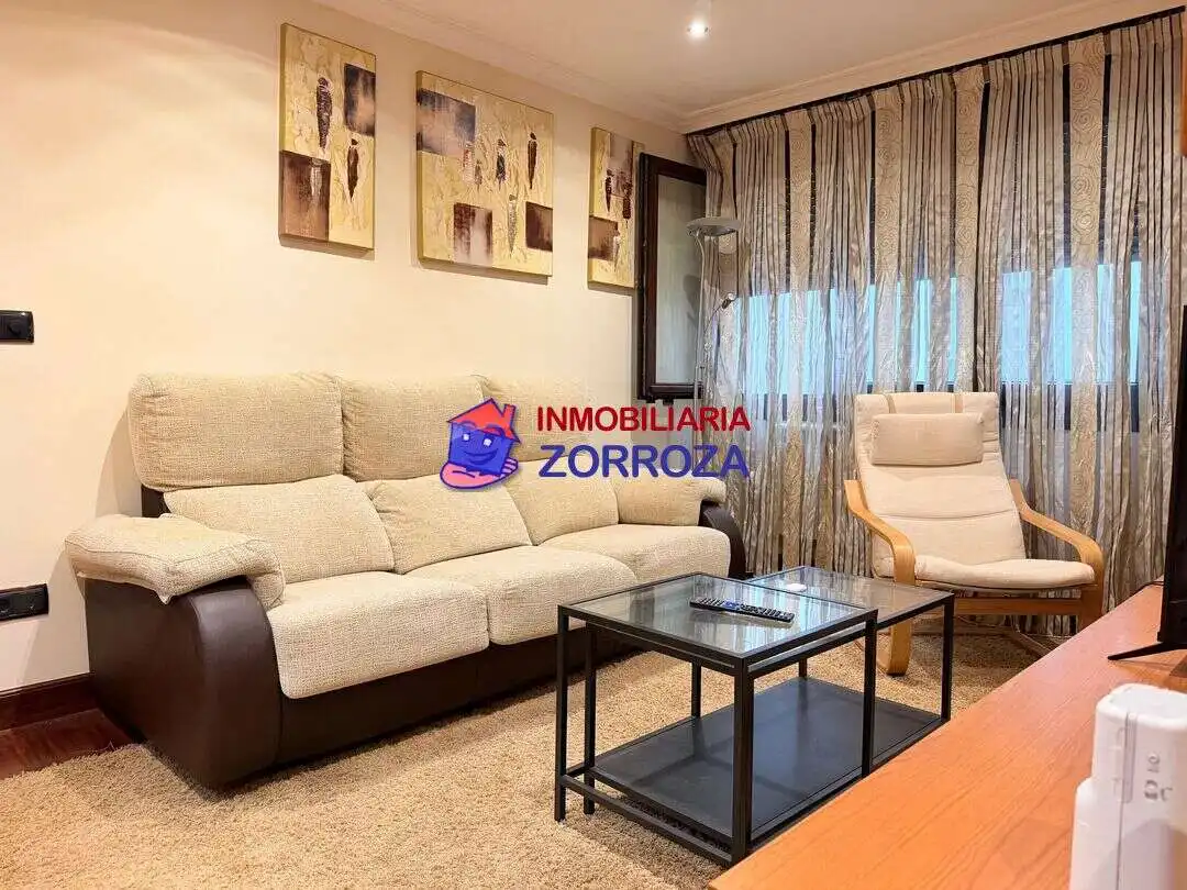 Sala de estar de Piso en venta en Bilbao  con Calefacción y Amueblado