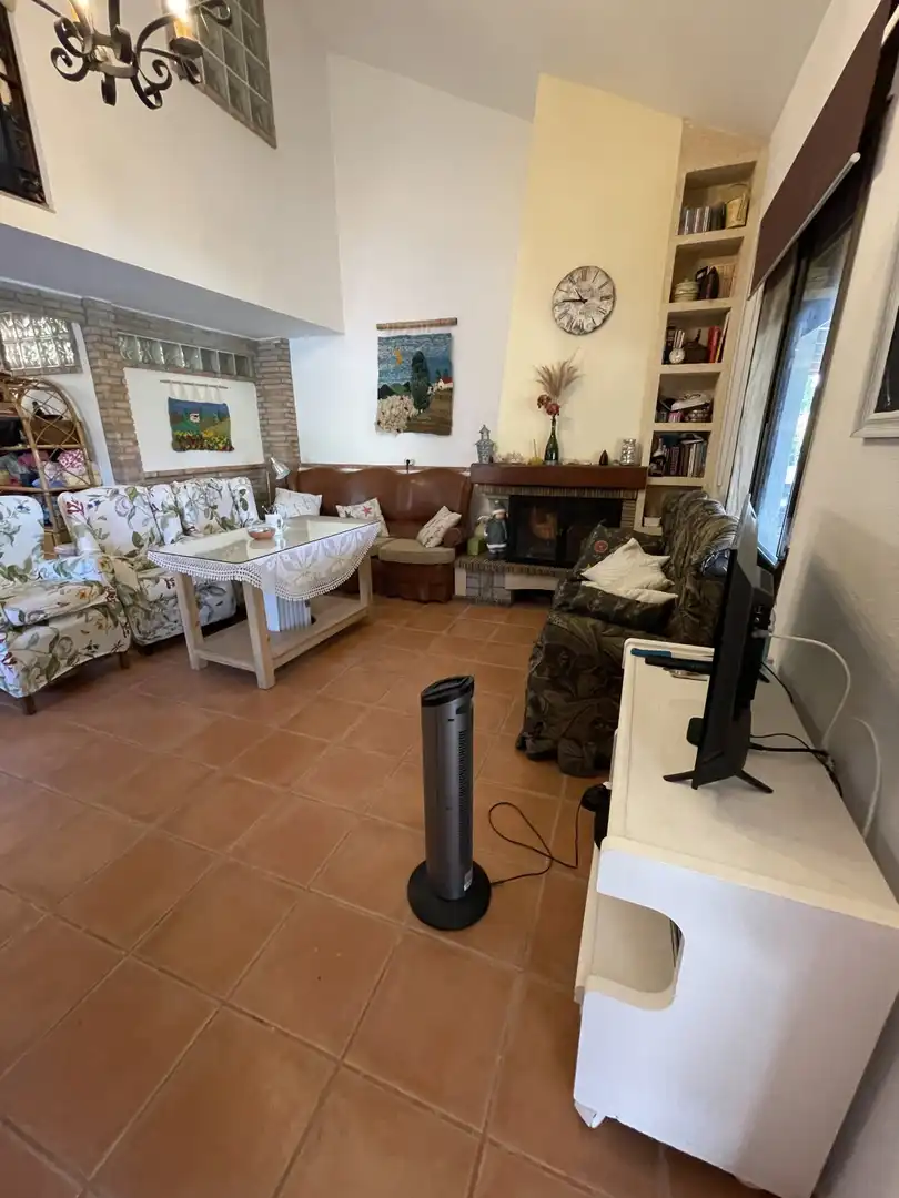 Sala d'estar de Finca rústica en venda en Salobreña amb Piscina