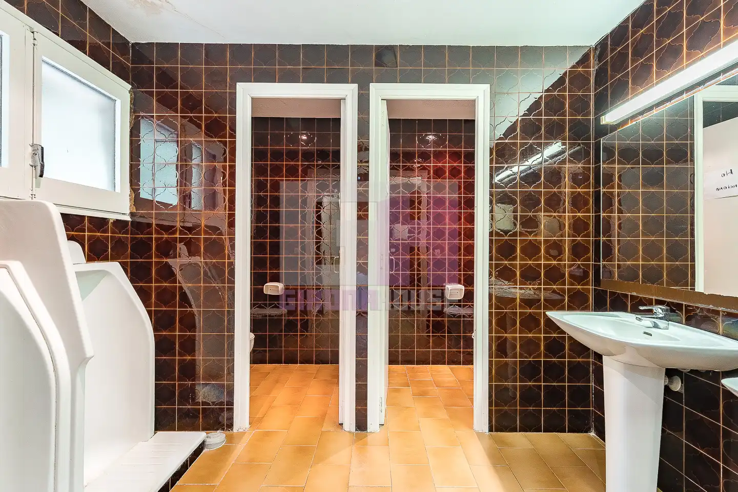 Bathroom of Houses for sale in Caldes de Malavella  with Air Conditioner, Heating and Private garden