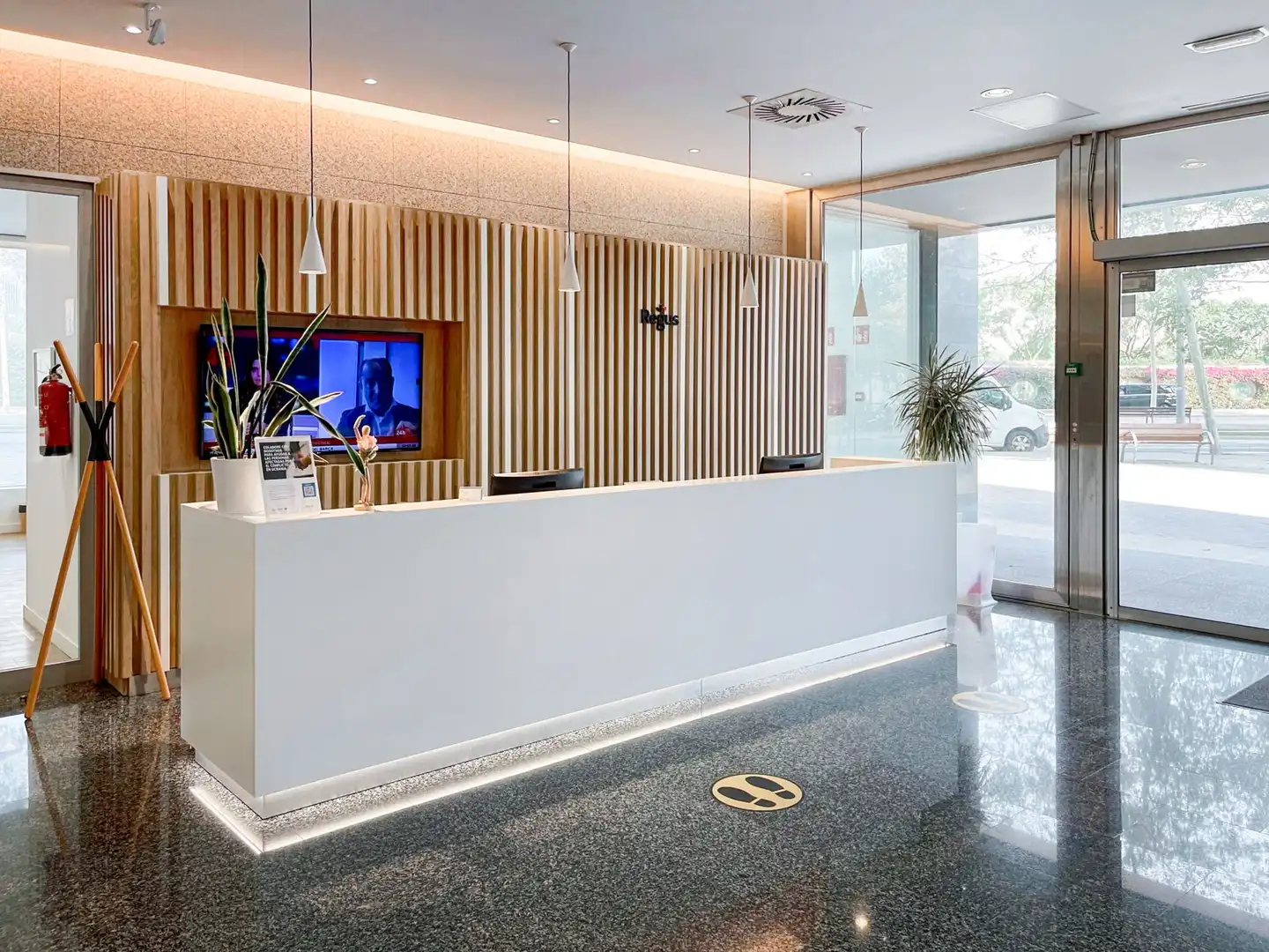 Büro zur Miete in Barcelona mit Klimaanlage, Heizung und Möbliert