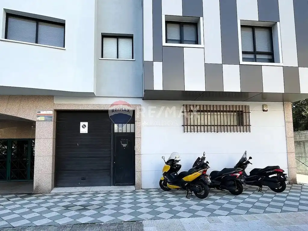 Exterior view of Commercial properties for sale in Vigo   with Air Conditioner, Heating and Alarm