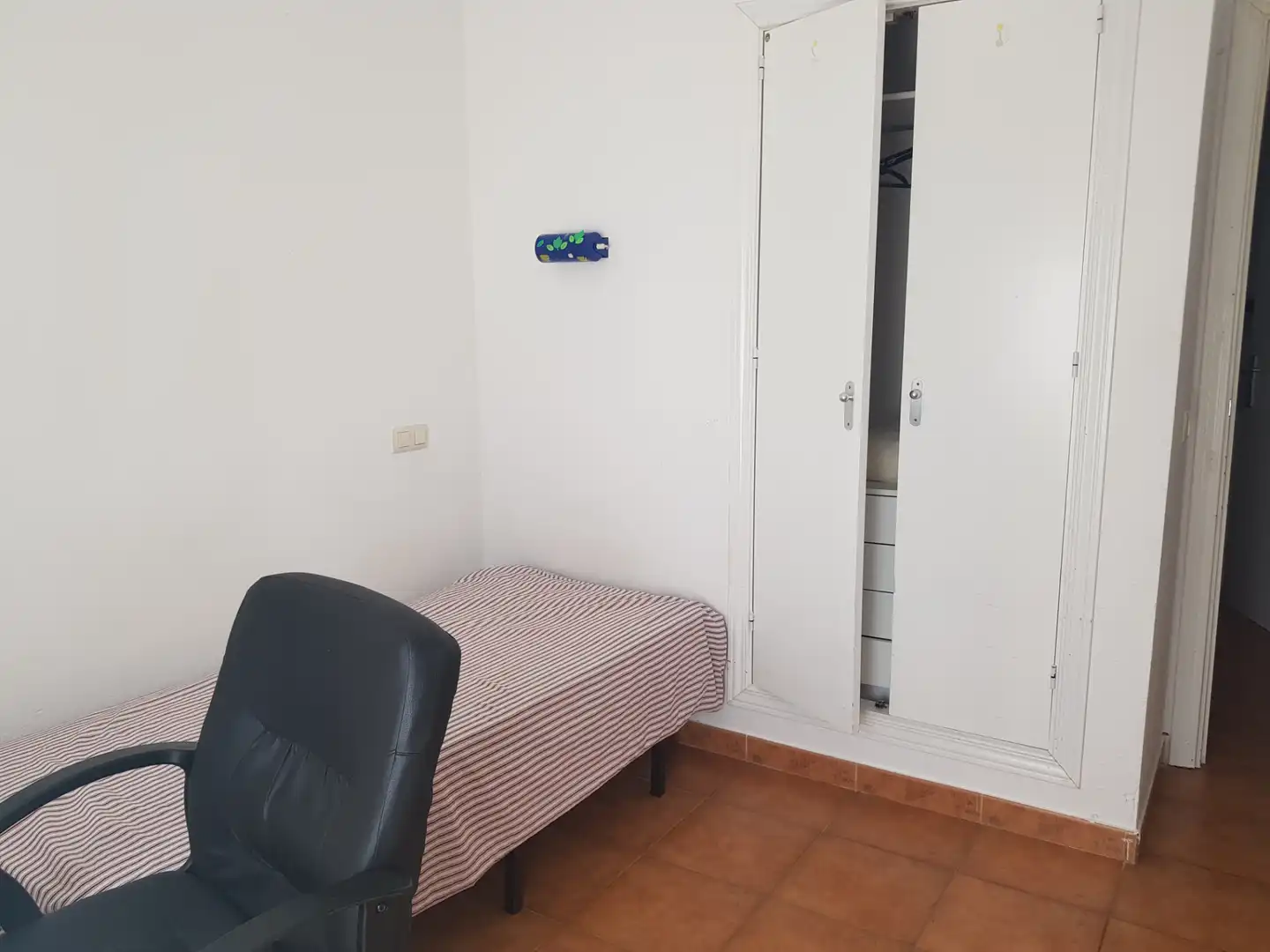 Schlafzimmer von Wohnungen zur untervermieten in Villanueva de la Cañada mit Möbliert, Waschmaschine und Mikrowelle