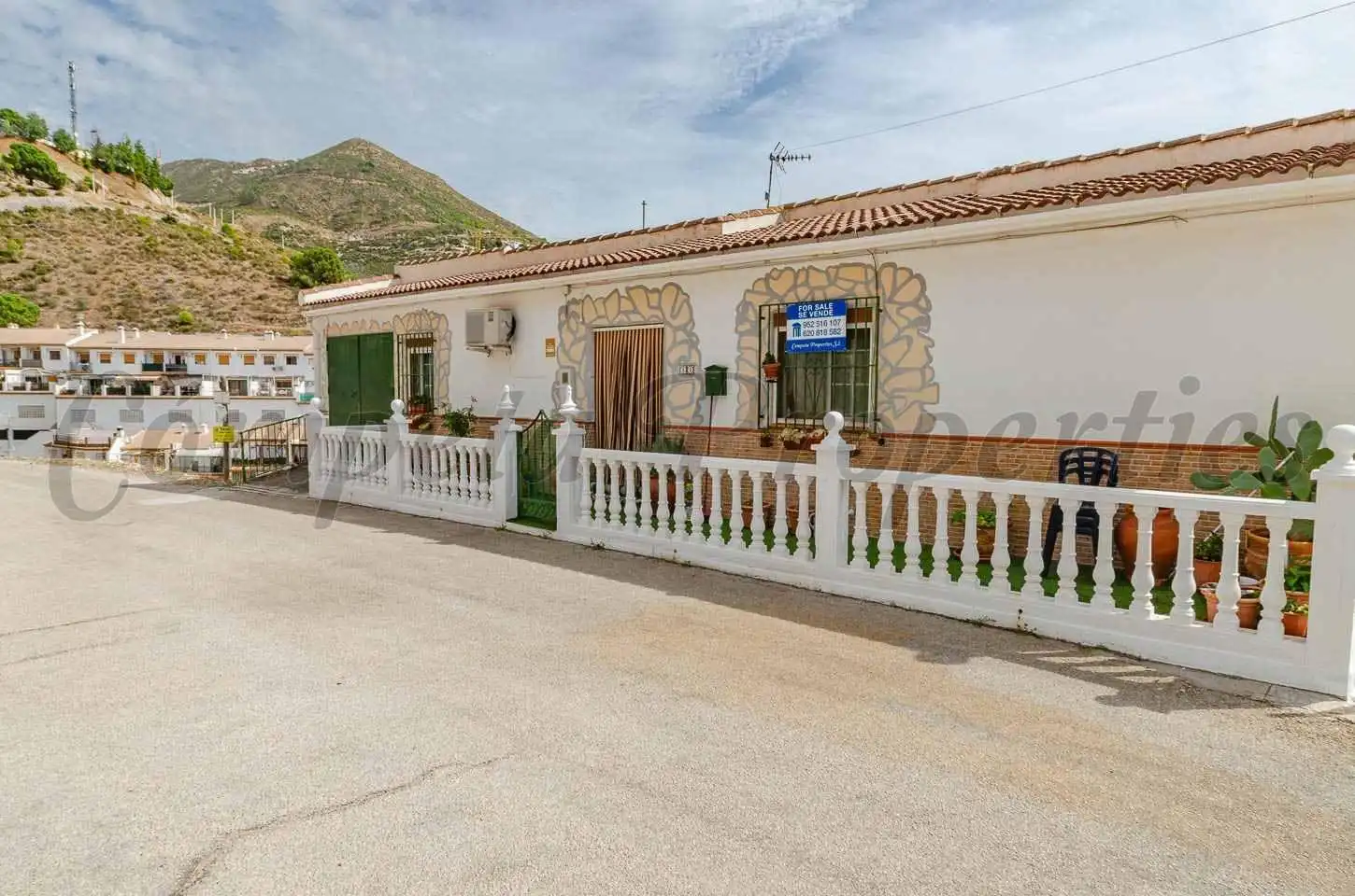 House for sale in Cómpeta