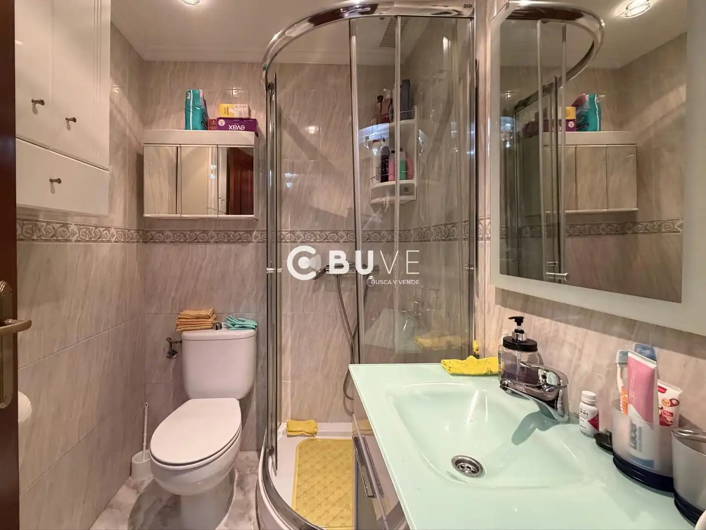 Badezimmer von Maisonette zum Verkauf in León Capital  mit Heizung, Terrasse und Abstellraum