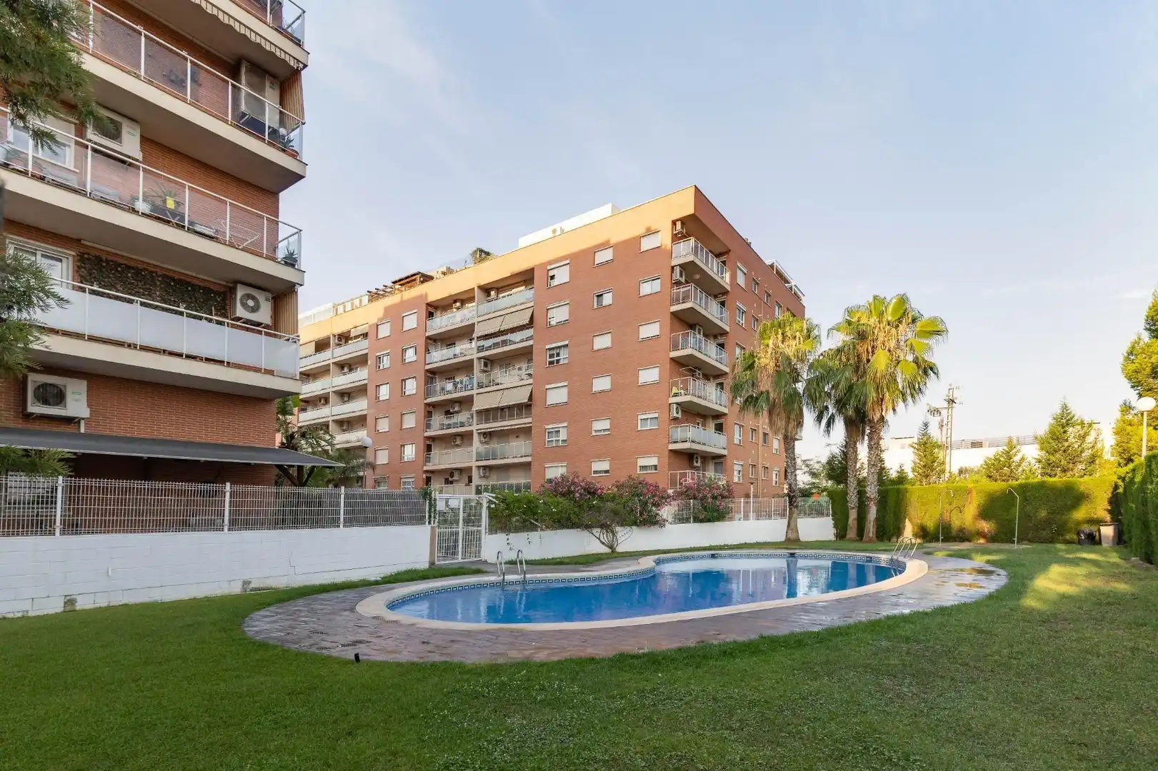 Exterior view of Flat for rent in Paterna  with Air Conditioner, Heating and Private garden