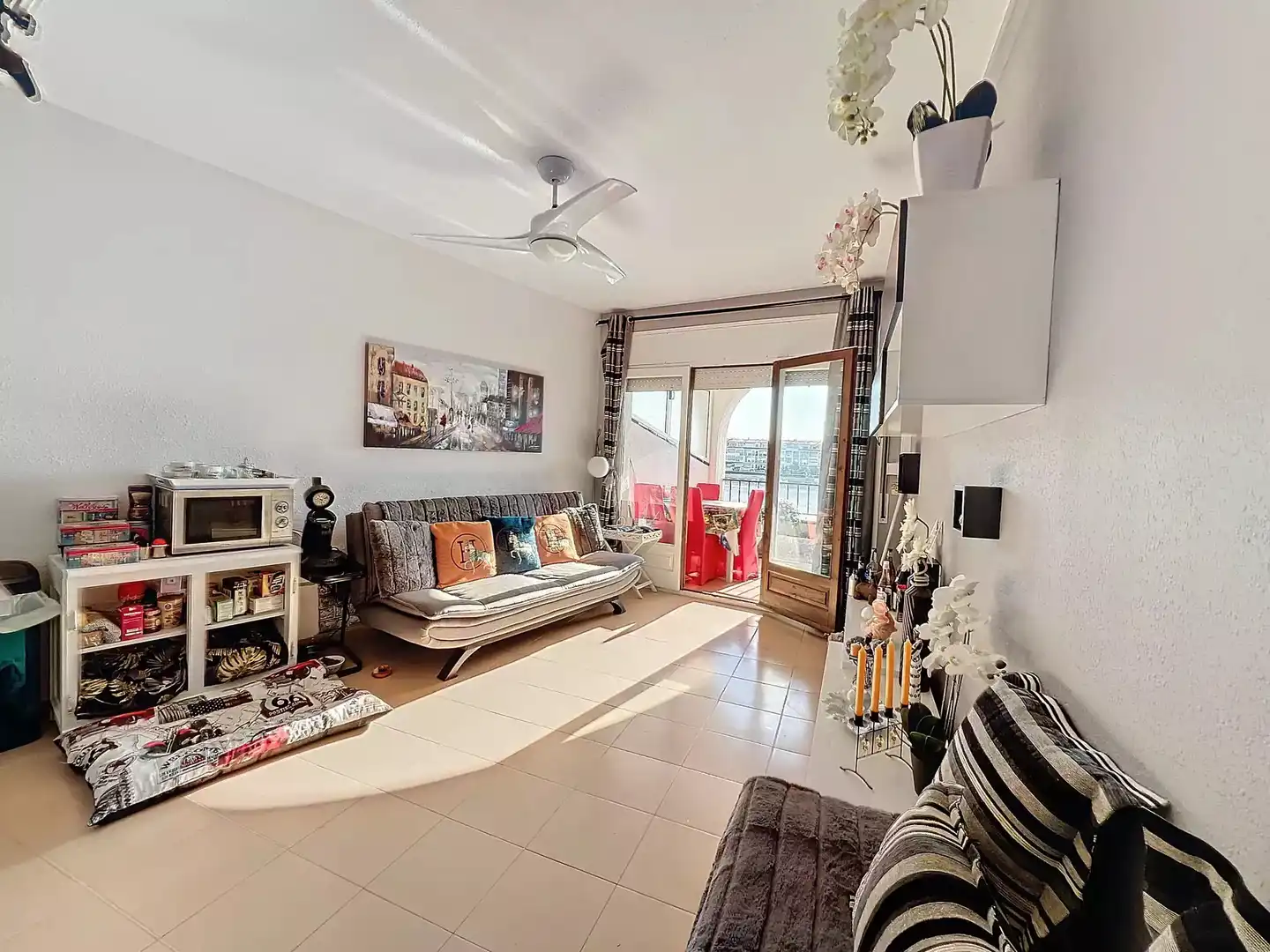 Wohnzimmer von Wohnungen zum Verkauf in Empuriabrava mit Klimaanlage, Terrasse und Möbliert