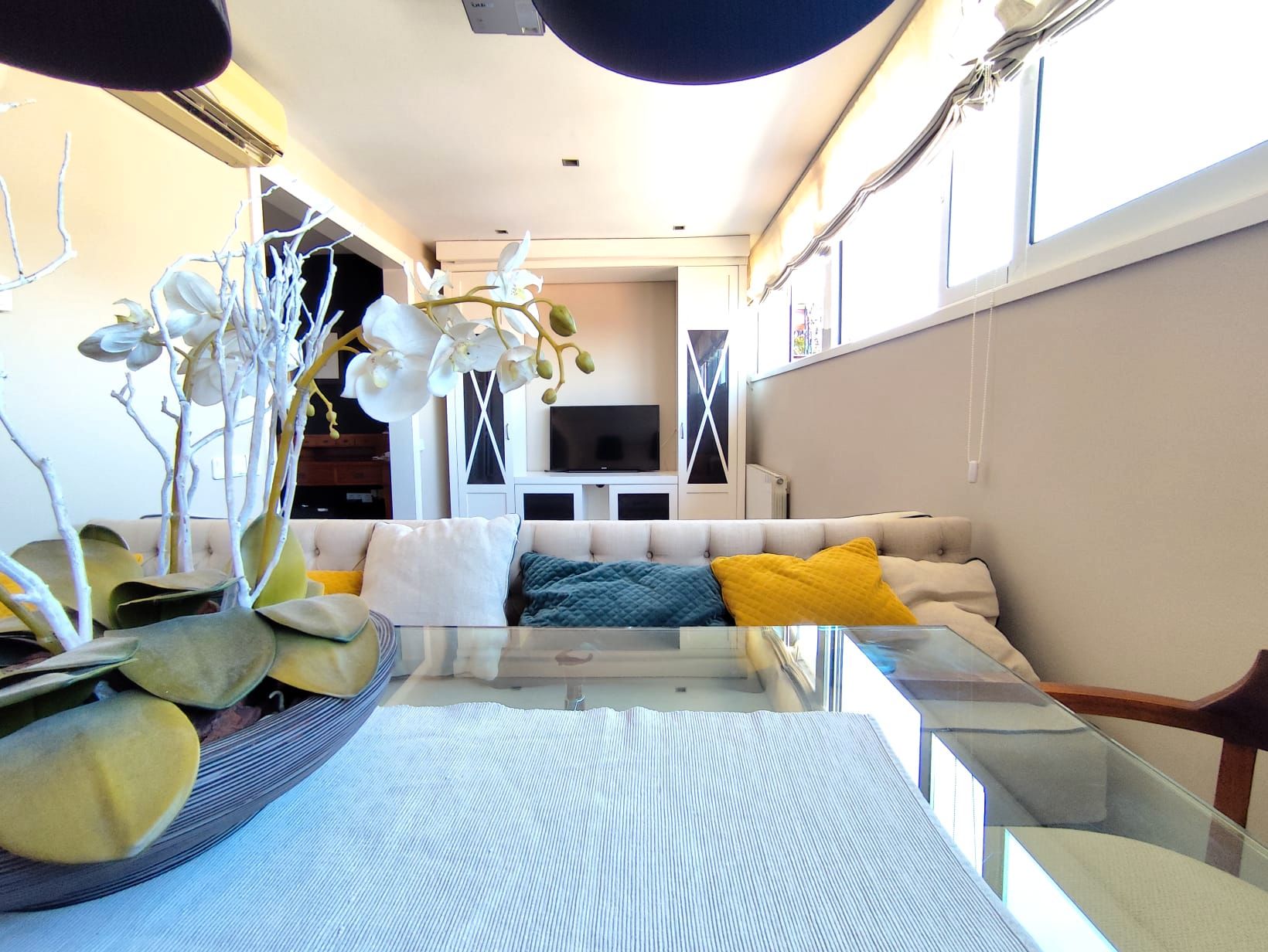 Sala d'estar de Àtic en venda en L'Hospitalet de Llobregat amb Aire condicionat, Calefacció i Forn