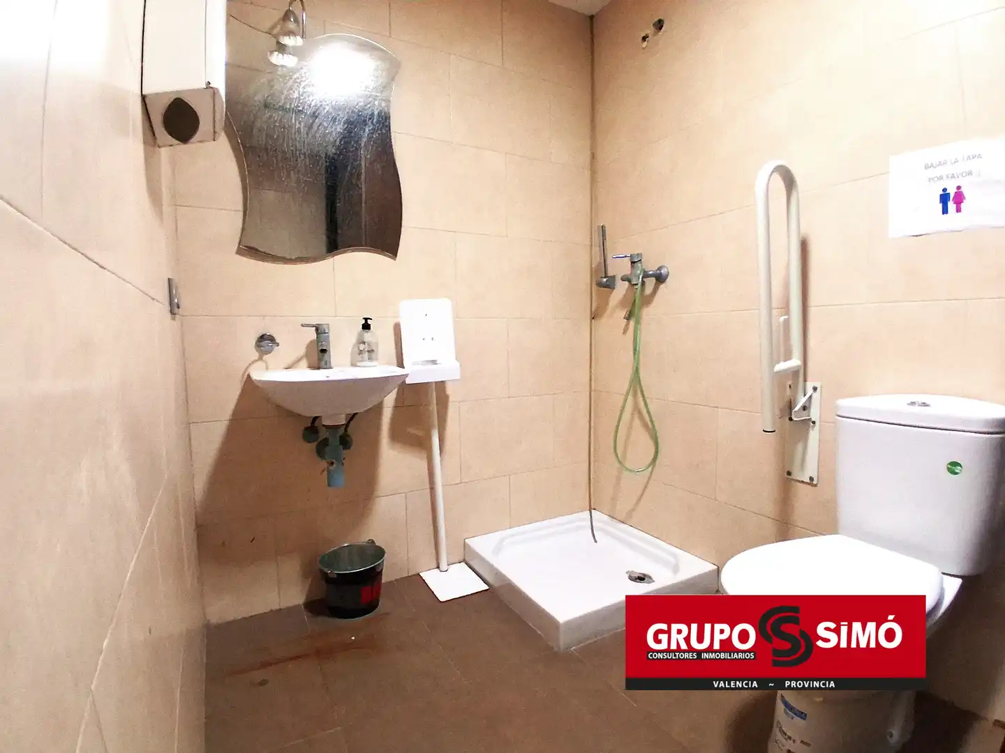 Baño de Local de alquiler en Alboraya con Aire acondicionado, Parquet y Amueblado