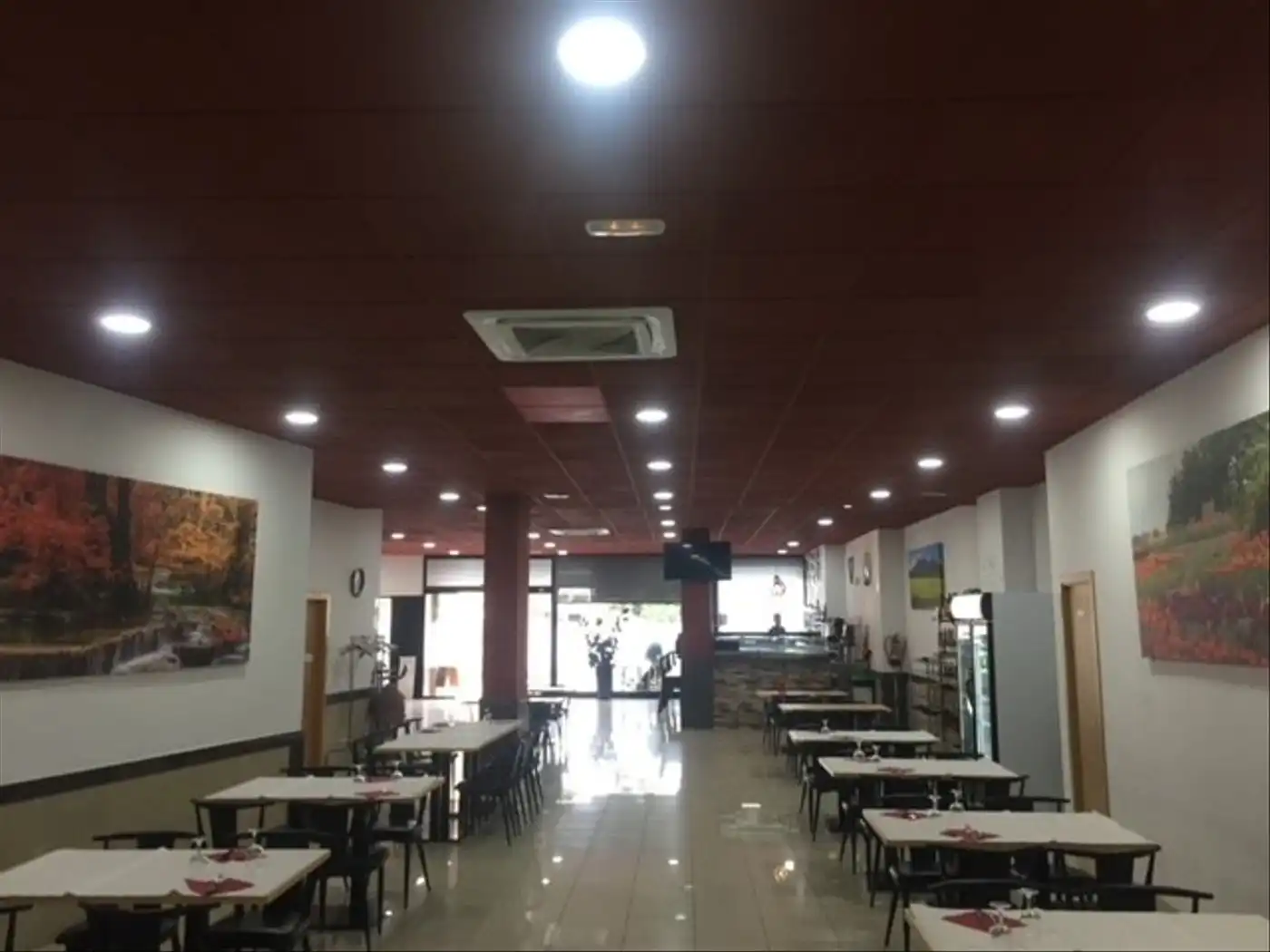 Local en traspaso en Manresa con Aire acondicionado, Calefacción y Amueblado