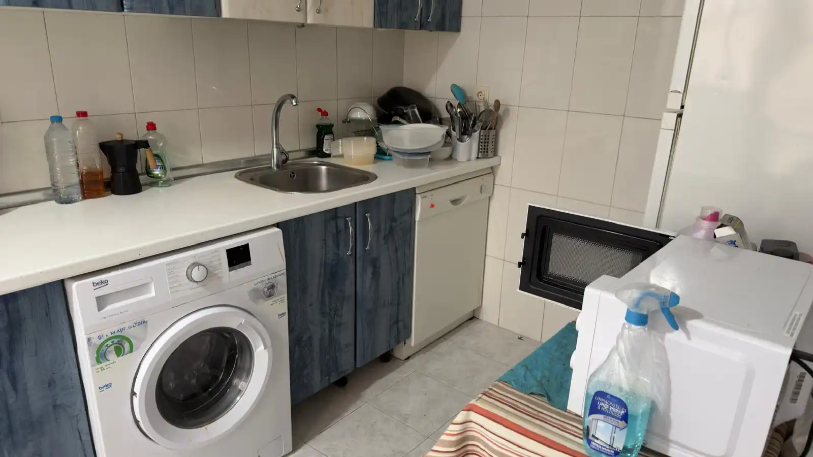 Cocina de Piso para compartir en Granada con Calefacción, Terraza y Amueblado