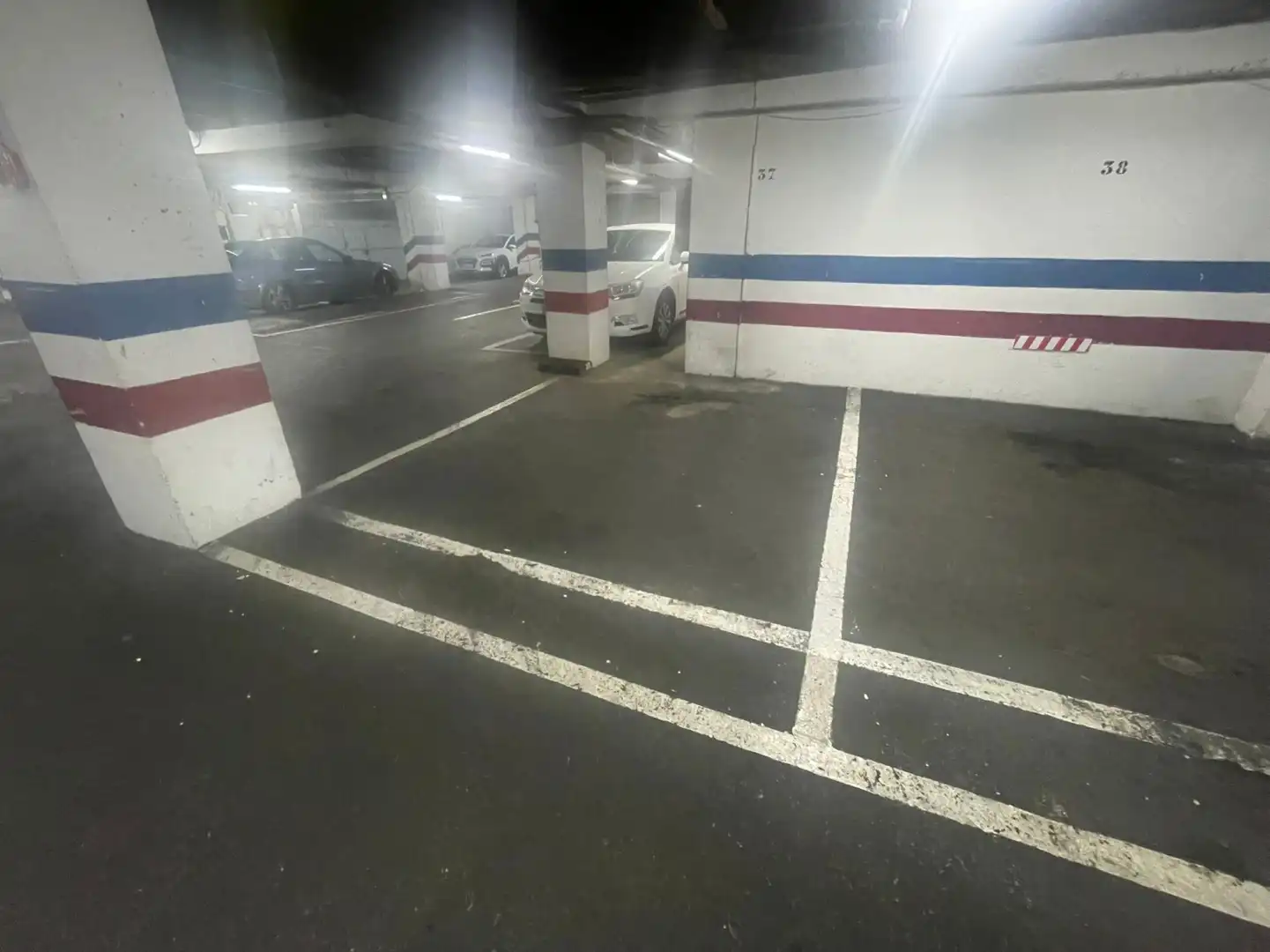 Aparcament de Garatge de lloguer en Oviedo 