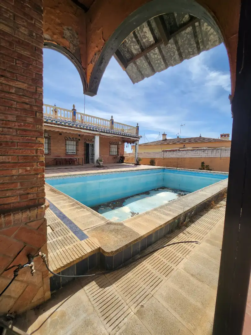 Piscina de Casa o xalet en venda en El Viso del Alcor amb Aire condicionat, Calefacció i Jardí privat
