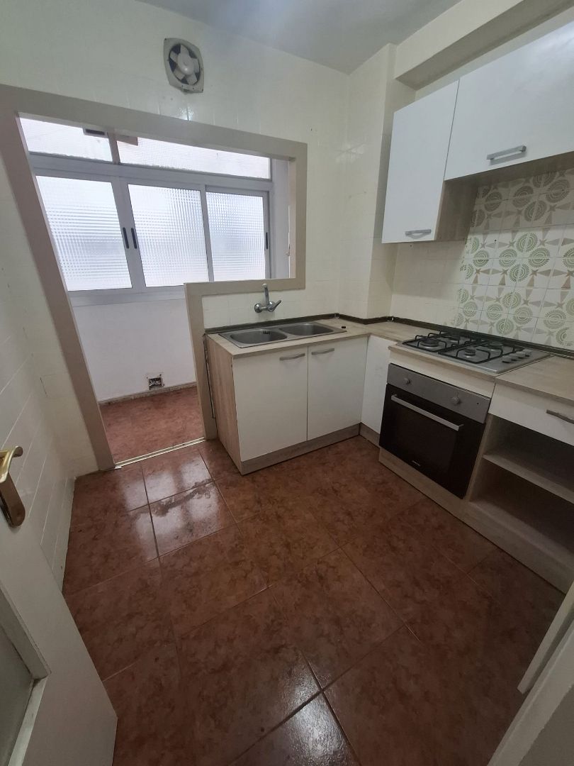 Kitchen of Flat for sale in  Valencia Capital  with Oven and Balcony