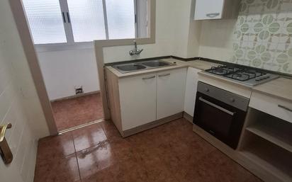 Kitchen of Flat for sale in  Valencia Capital  with Oven and Balcony