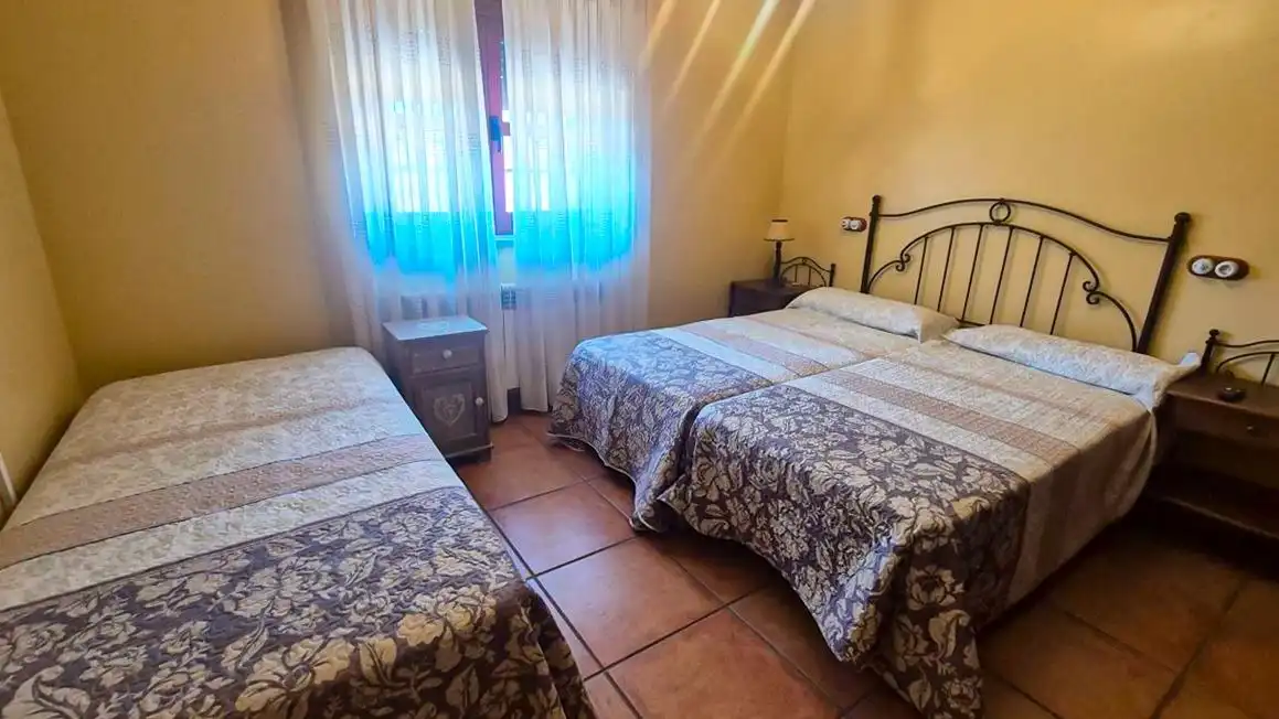 Habitación de Casa o chalet en venta en Ledesma