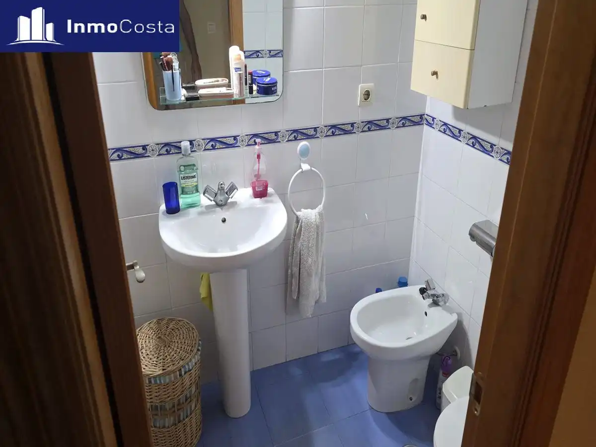Bathroom of Flat for sale in La Línea de la Concepción