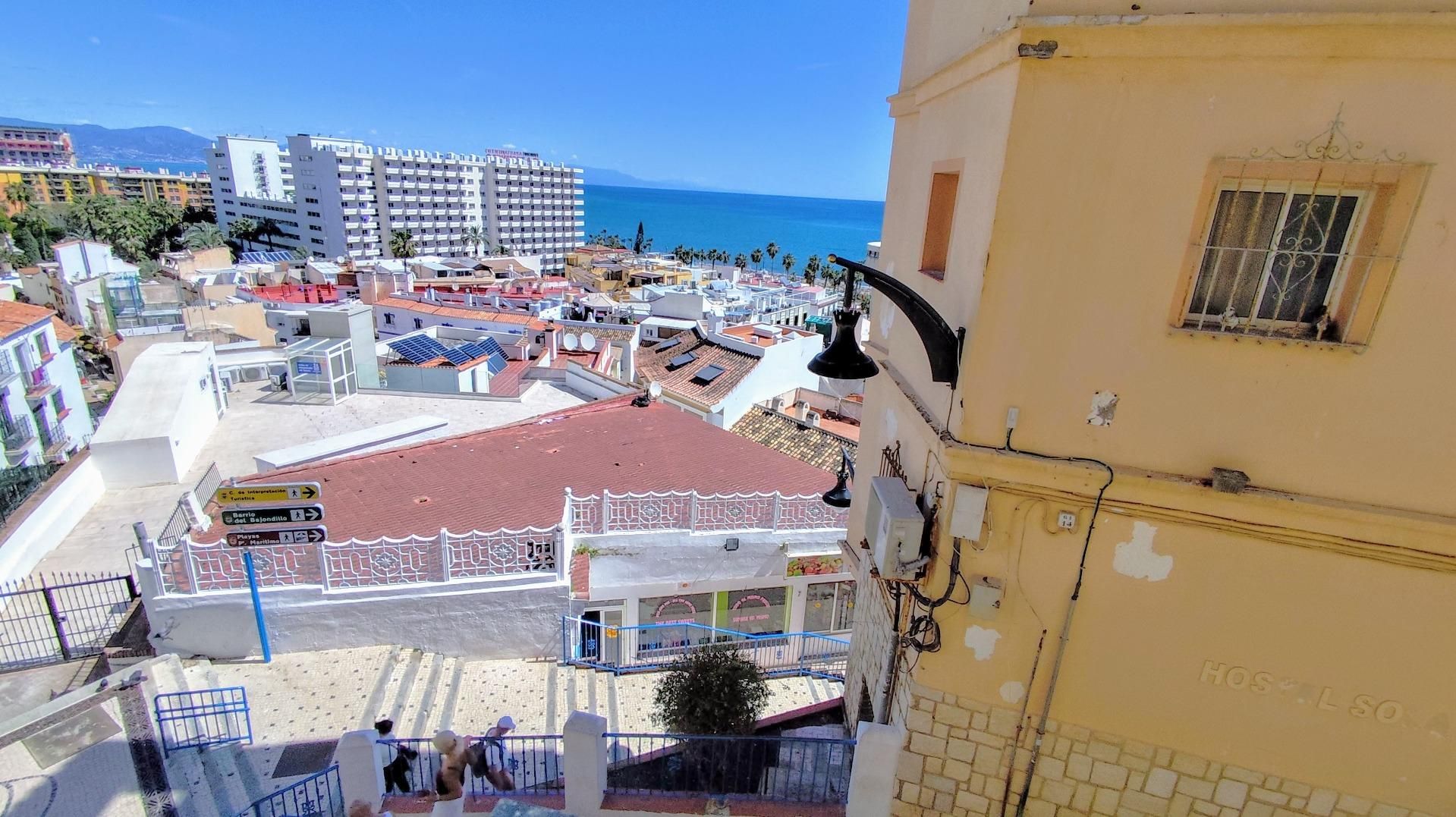 Vista exterior de Pis en venda en Torremolinos amb Terrassa, Balcó i Alarma