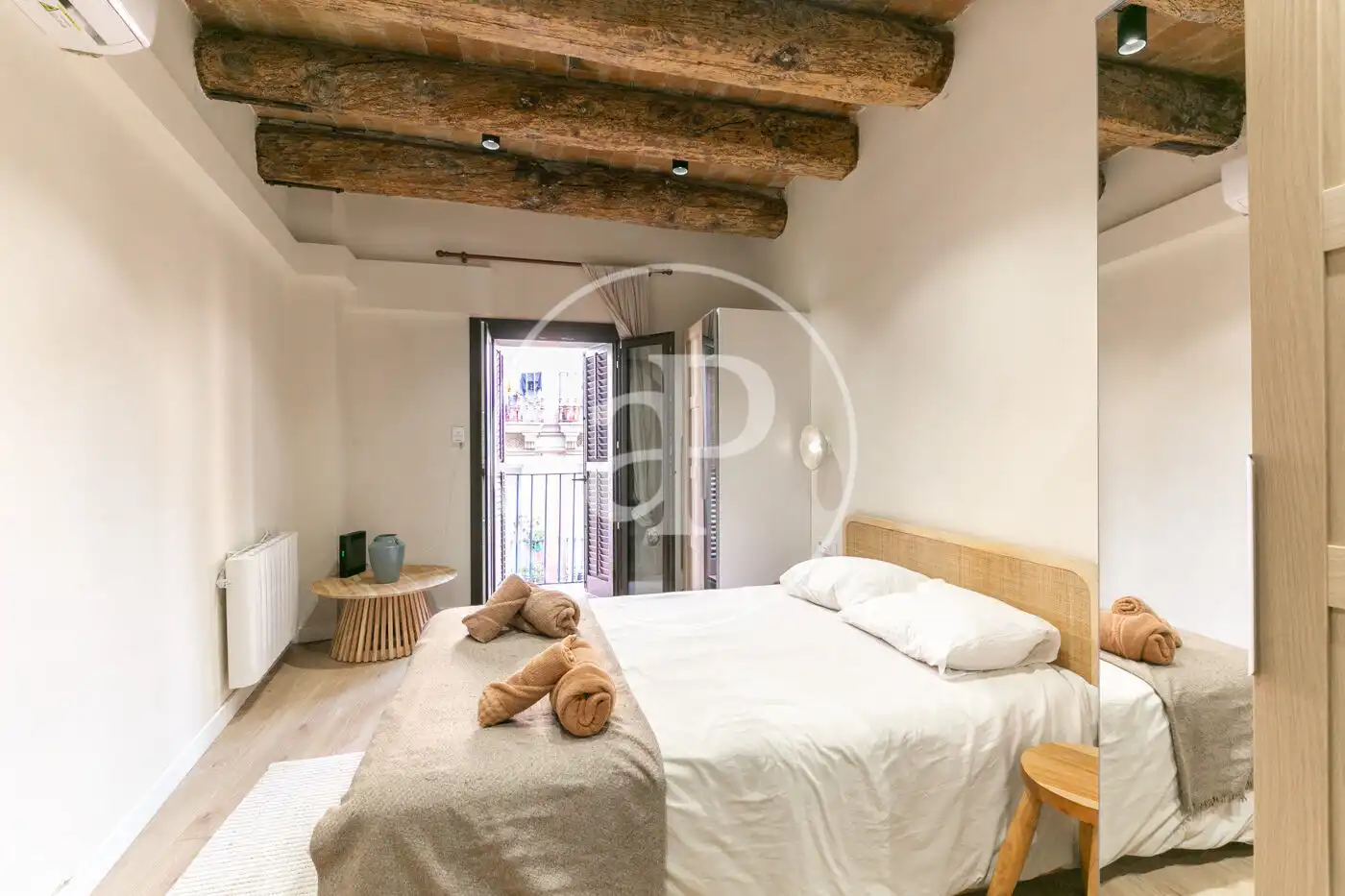 Schlafzimmer von Wohnung zum Verkauf in Barcelona mit Klimaanlage, Heizung und Möbliert