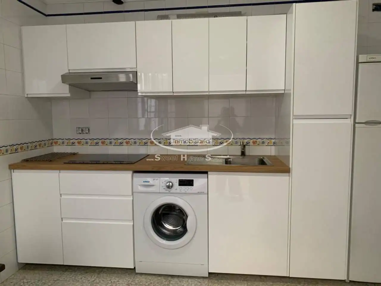 Cuina de Casa adosada en venda en Sanlúcar de Barrameda amb Aire condicionat, Terrassa i Moblat