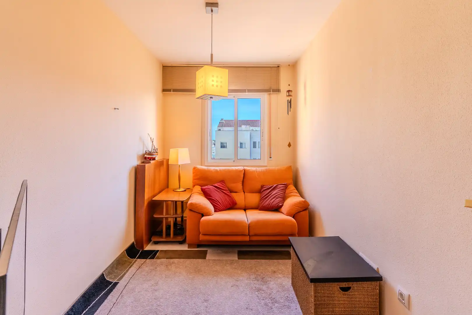 Sala de estar de Dúplex en venta en L'Ampolla con Aire acondicionado, Calefacción y Terraza