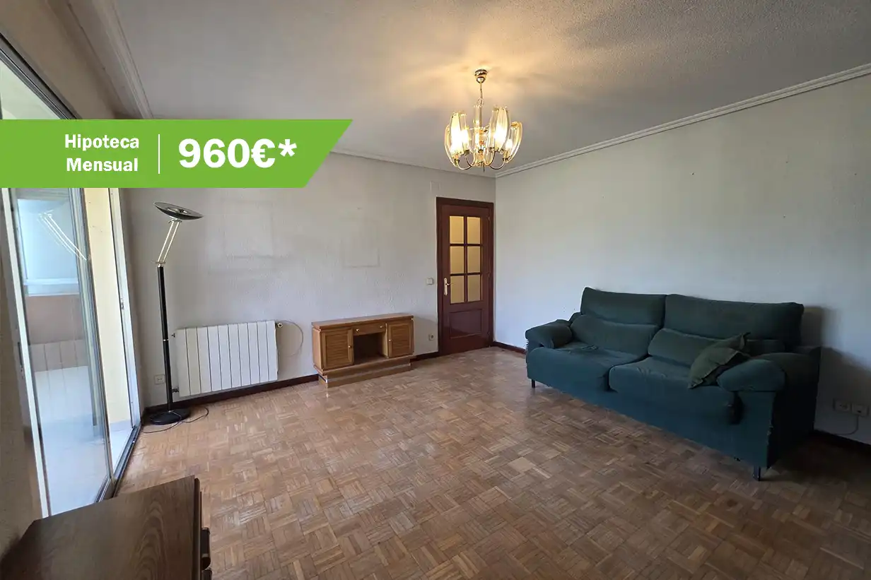 Flat with lift for sale in Avenida Quinta