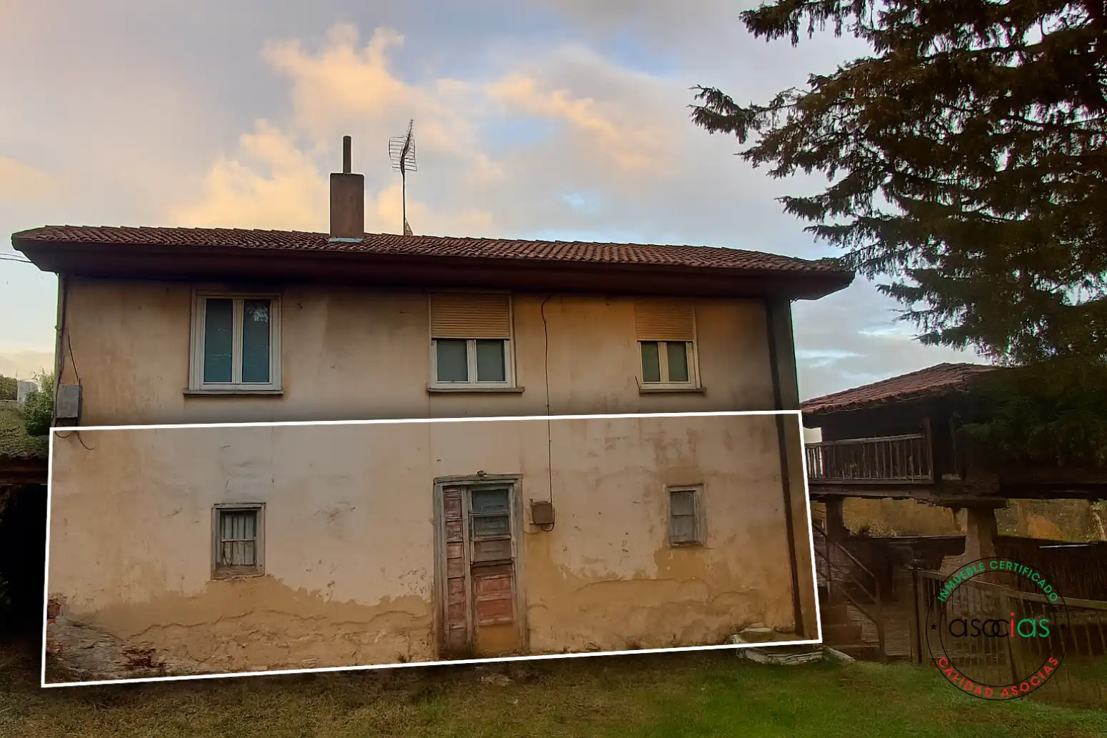 House with garden for sale in Lugar La Grandota Limanes 49