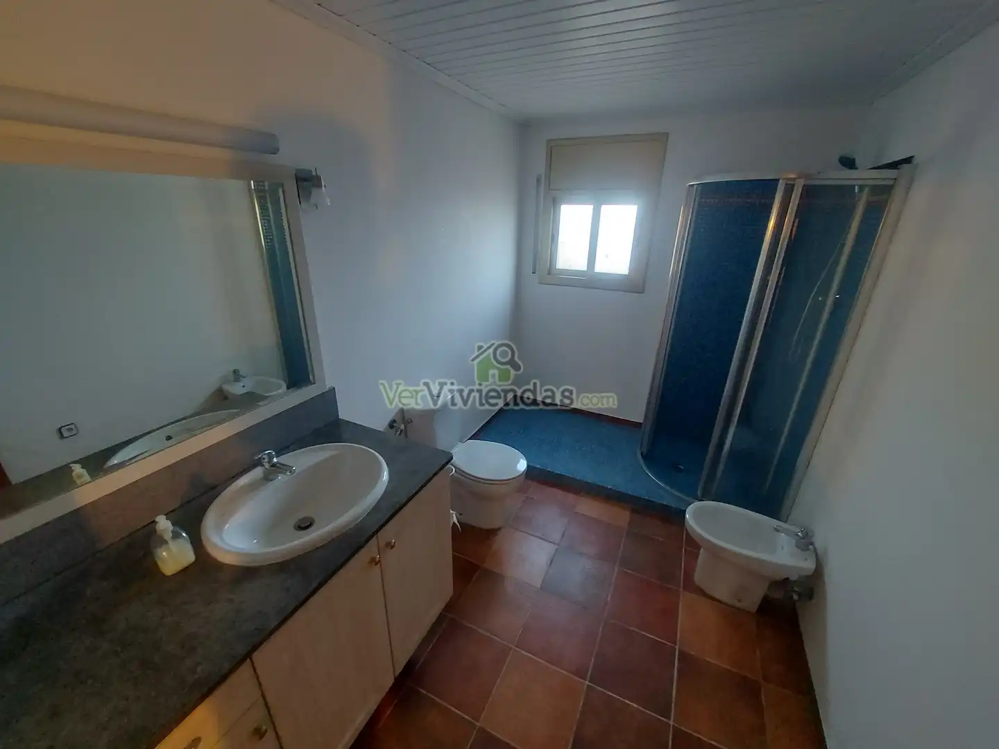 Bathroom of Houses for sale in Olèrdola  with Air Conditioner, Heating and Private garden