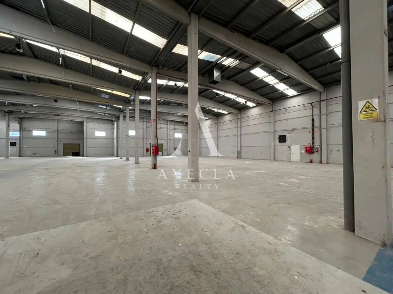 Nave industrial de alquiler en Abrera