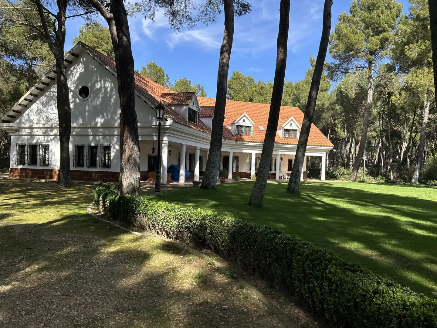 Vista exterior de Casa o xalet en venda en Albacete amb Aire condicionat, Calefacció i Terrassa