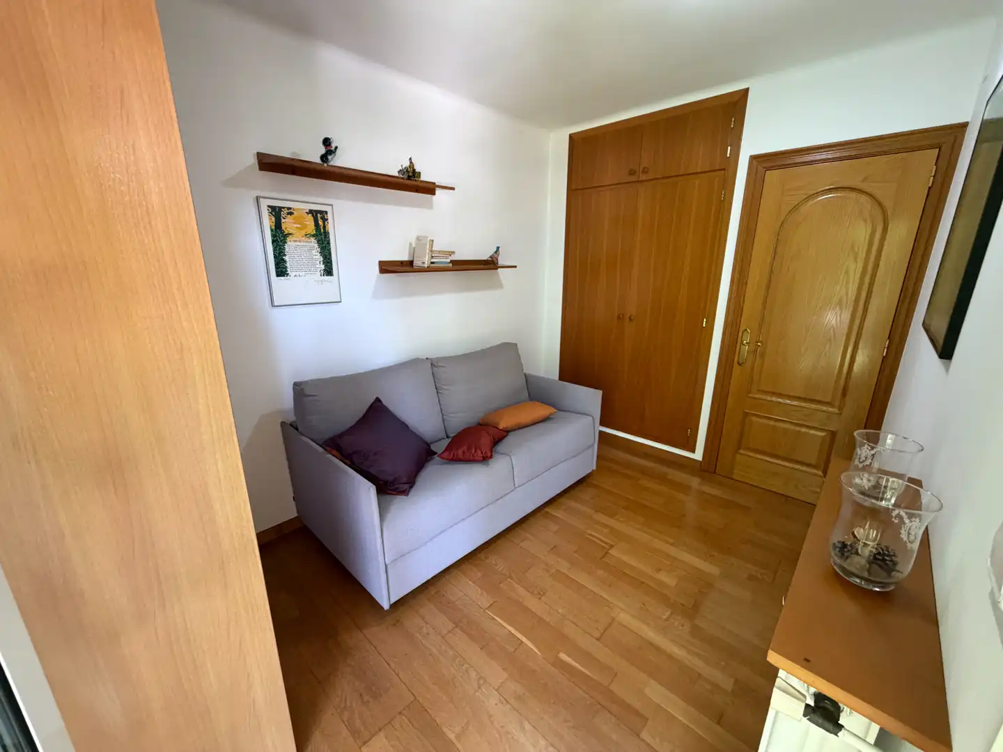 Sala de estar de Casa adosada en venta en Olot con Calefacción, Jardín privado y Balcón