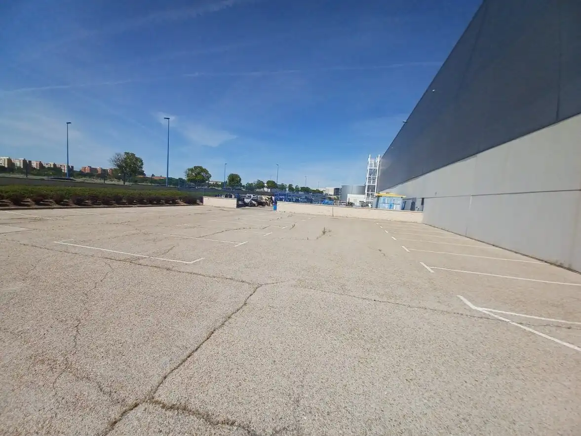 Industrial building to rent in Calle Tesla, imagen 11